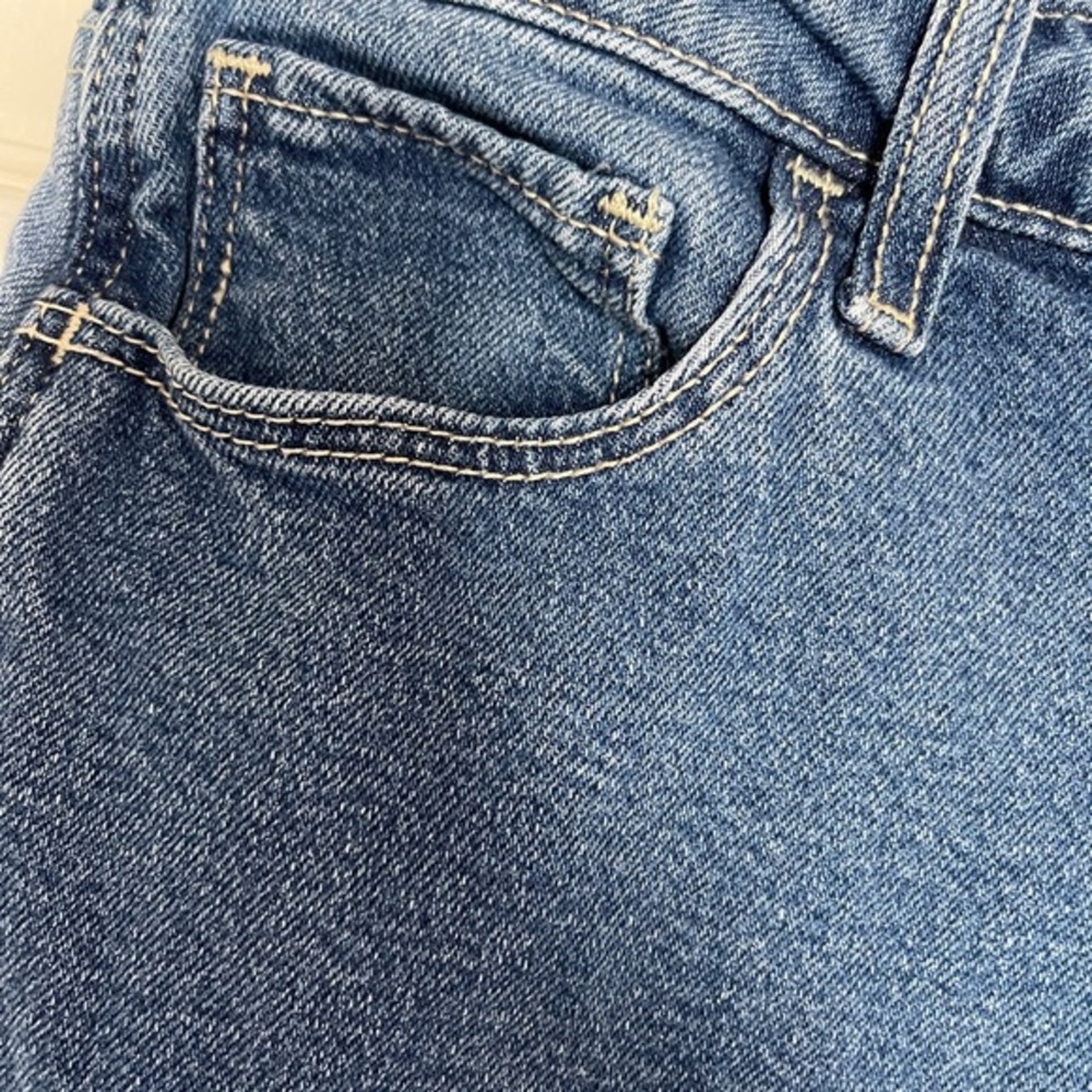 Hollister Ultra‎ High-Rise Mom Jeans Patchwork Two-Tone Denim Size 7 / W28 L27 - Picture 5 of 16